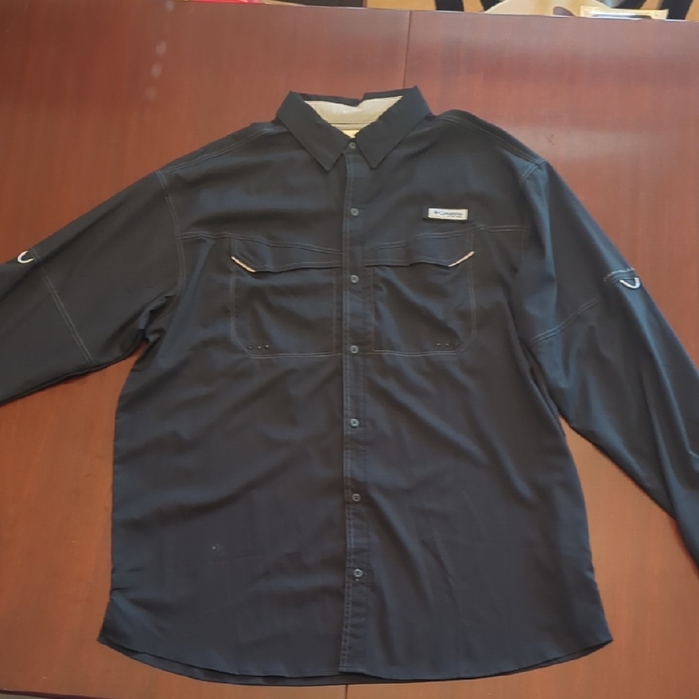 Columbia Black Long Sleeve Shirt